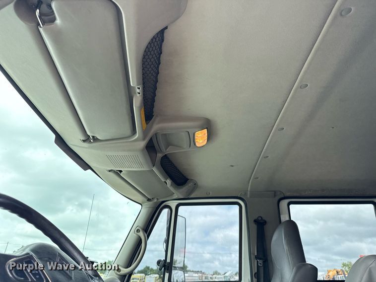 image for item EG5892 2011 International 7400 Crew Cab crane truck