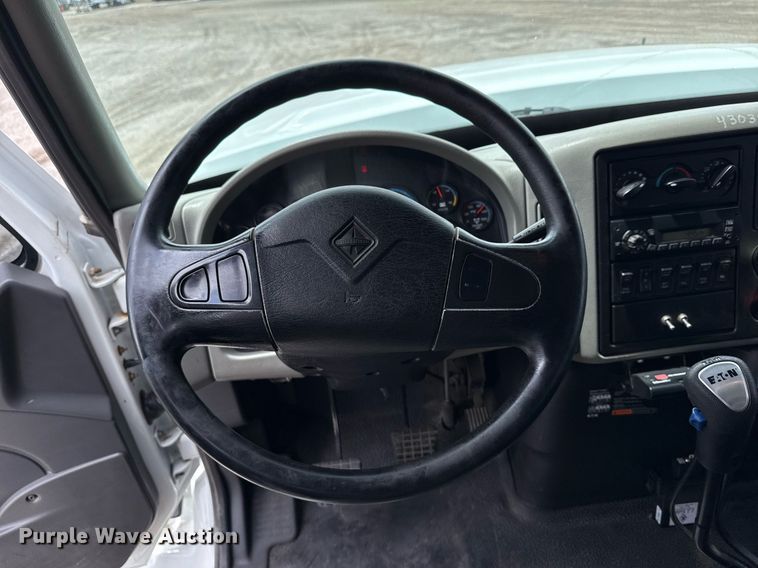 image for item EG5892 2011 International 7400 Crew Cab crane truck