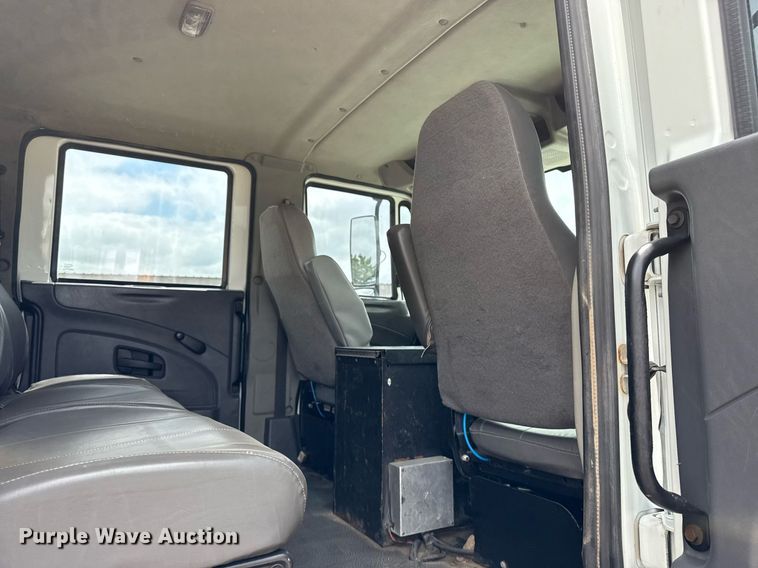 image for item EG5892 2011 International 7400 Crew Cab crane truck