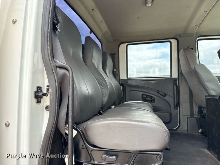 image for item EG5892 2011 International 7400 Crew Cab crane truck