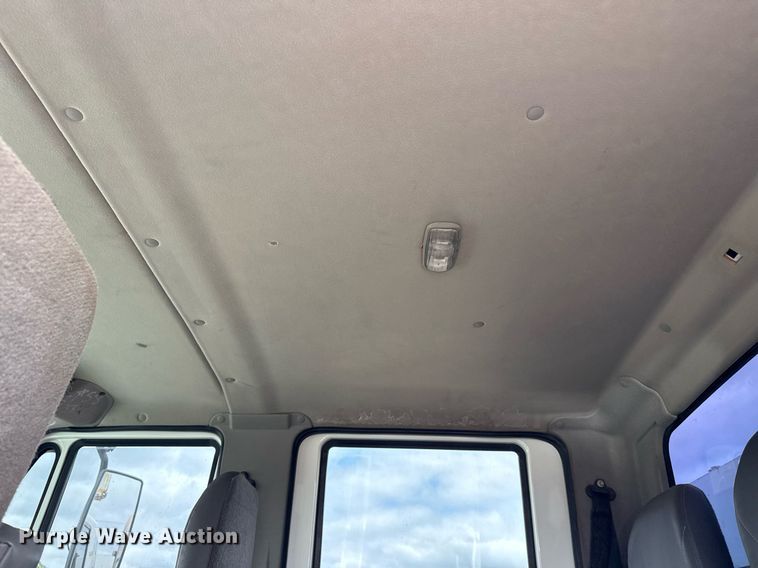 image for item EG5892 2011 International 7400 Crew Cab crane truck