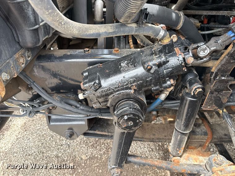 image for item EG5892 2011 International 7400 Crew Cab crane truck