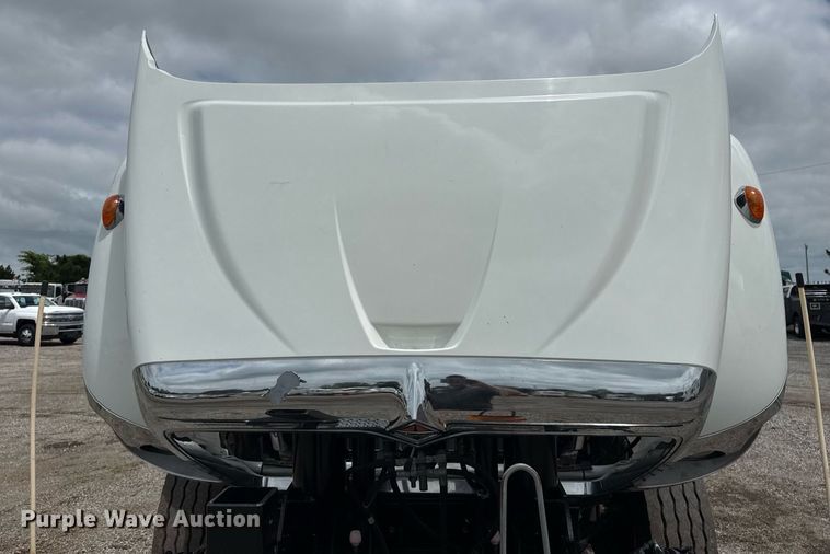 image for item EG5892 2011 International 7400 Crew Cab crane truck