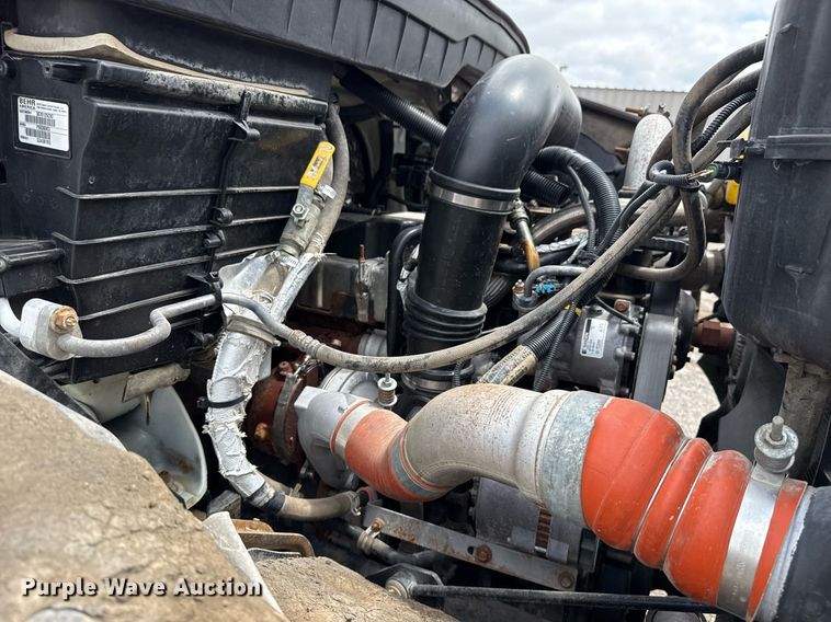 image for item EG5892 2011 International 7400 Crew Cab crane truck