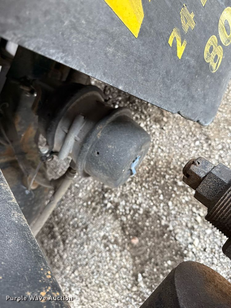 image for item EG5892 2011 International 7400 Crew Cab crane truck