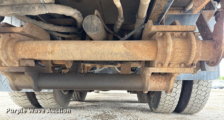 image for item EG5892 2011 International 7400 Crew Cab crane truck