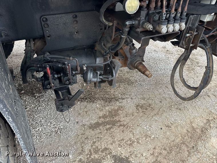 image for item EG5892 2011 International 7400 Crew Cab crane truck