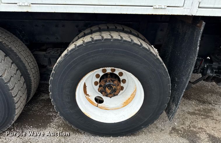 image for item EG5892 2011 International 7400 Crew Cab crane truck