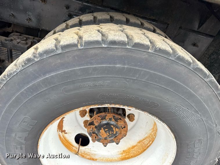 image for item EG5892 2011 International 7400 Crew Cab crane truck