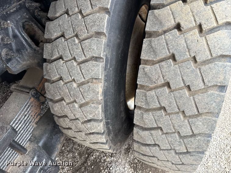 image for item EG5892 2011 International 7400 Crew Cab crane truck