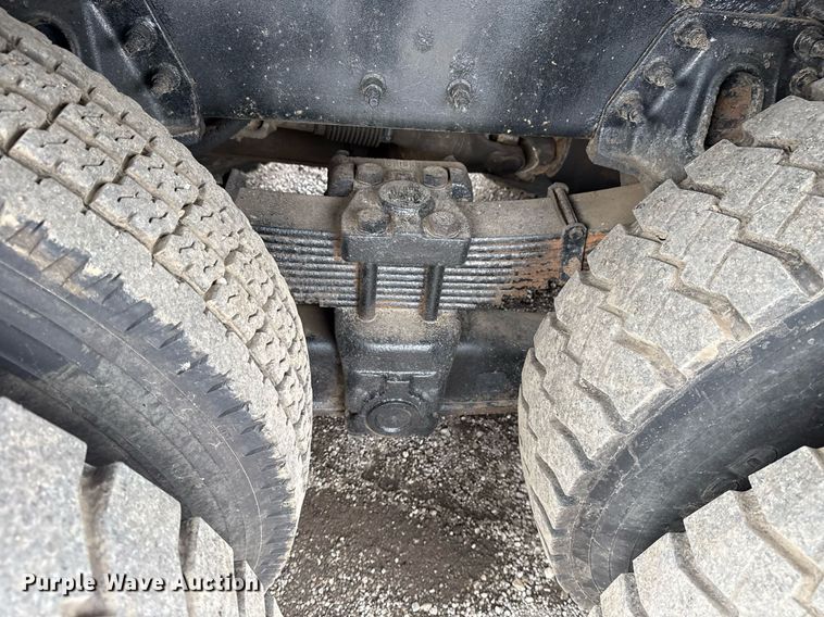 image for item EG5892 2011 International 7400 Crew Cab crane truck