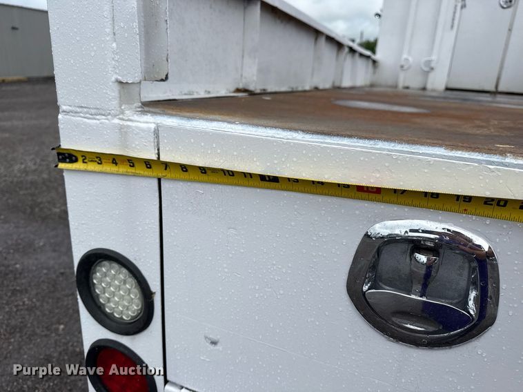 image for item EG5896 2007 Freightliner Business Class M2 Crew Cab utility / service truck