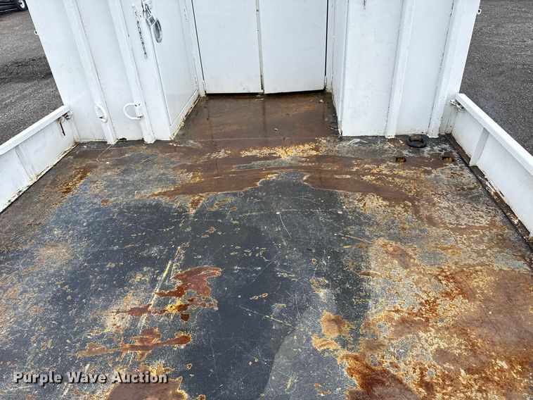 image for item EG5896 2007 Freightliner Business Class M2 Crew Cab utility / service truck