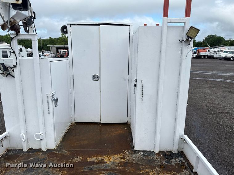 image for item EG5896 2007 Freightliner Business Class M2 Crew Cab utility / service truck