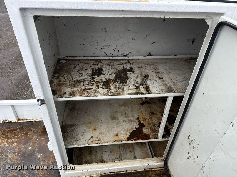 image for item EG5896 2007 Freightliner Business Class M2 Crew Cab utility / service truck