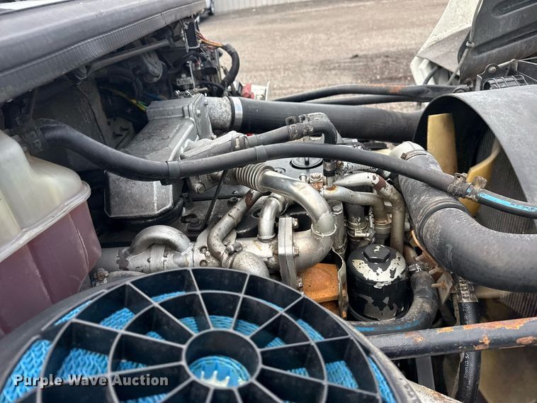 image for item EG5896 2007 Freightliner Business Class M2 Crew Cab utility / service truck