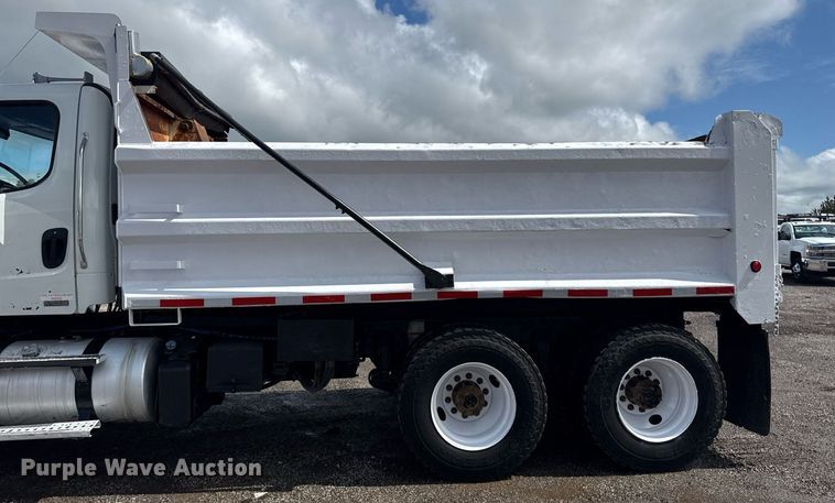 image for item EG5902 2012 Freightliner Business Class M2 dump truck