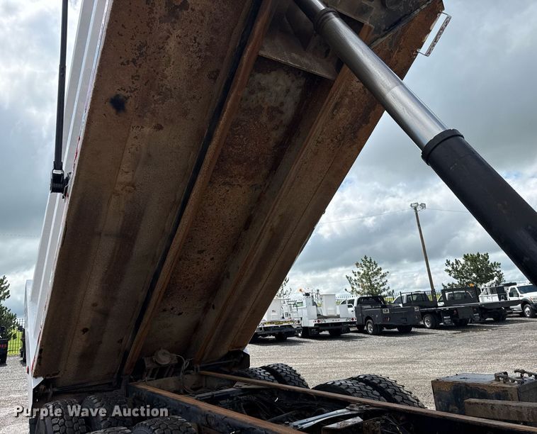 image for item EG5902 2012 Freightliner Business Class M2 dump truck