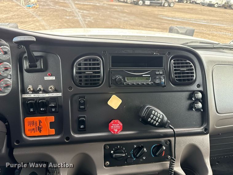 image for item EG5902 2012 Freightliner Business Class M2 dump truck