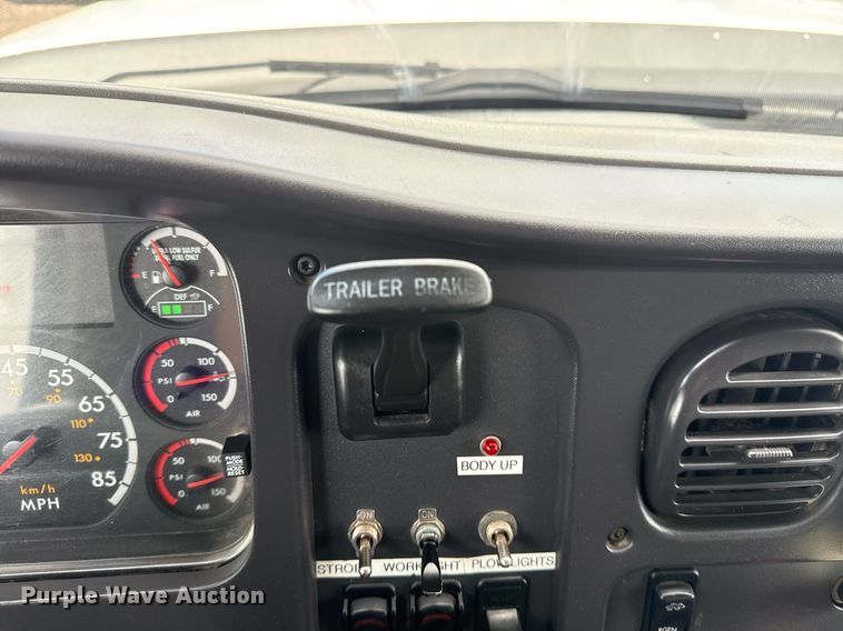 image for item EG5902 2012 Freightliner Business Class M2 dump truck