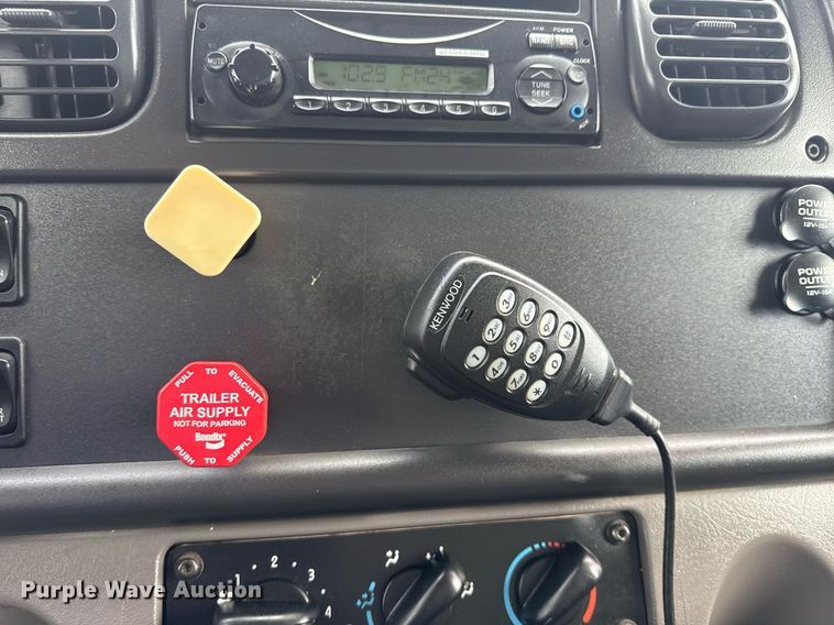 image for item EG5902 2012 Freightliner Business Class M2 dump truck