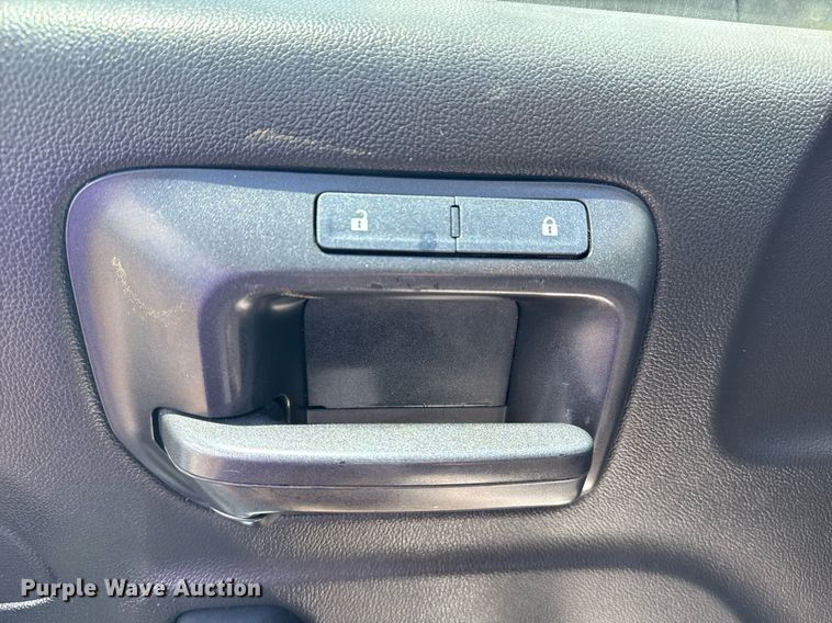 image for item EG5906 2016 Chevrolet Silverado 3500HD utility bed pickup truck