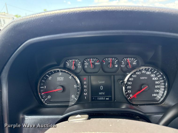 image for item EG5906 2016 Chevrolet Silverado 3500HD utility bed pickup truck