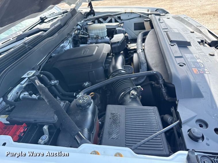 image for item EG5906 2016 Chevrolet Silverado 3500HD utility bed pickup truck