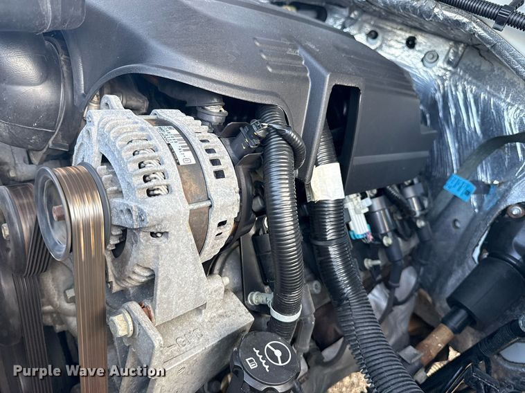 image for item EG5906 2016 Chevrolet Silverado 3500HD utility bed pickup truck