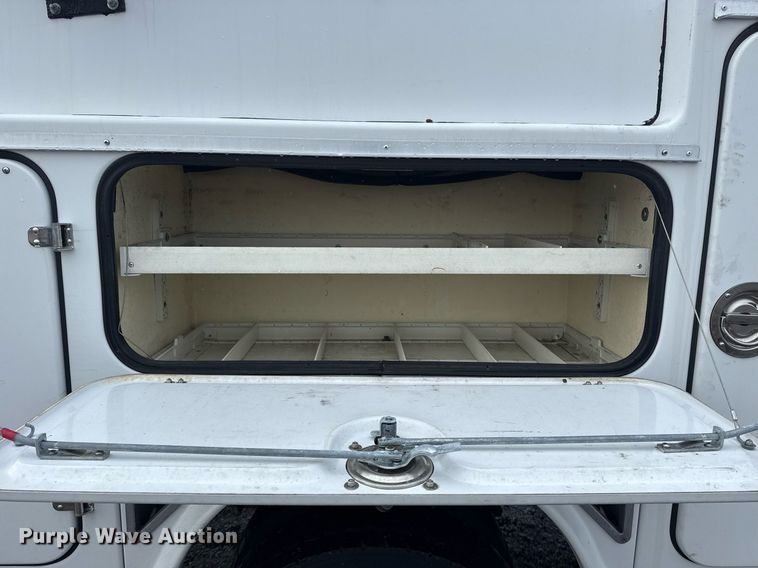image for item EG5908 2012 Ford F450 Super Duty utility / service truck