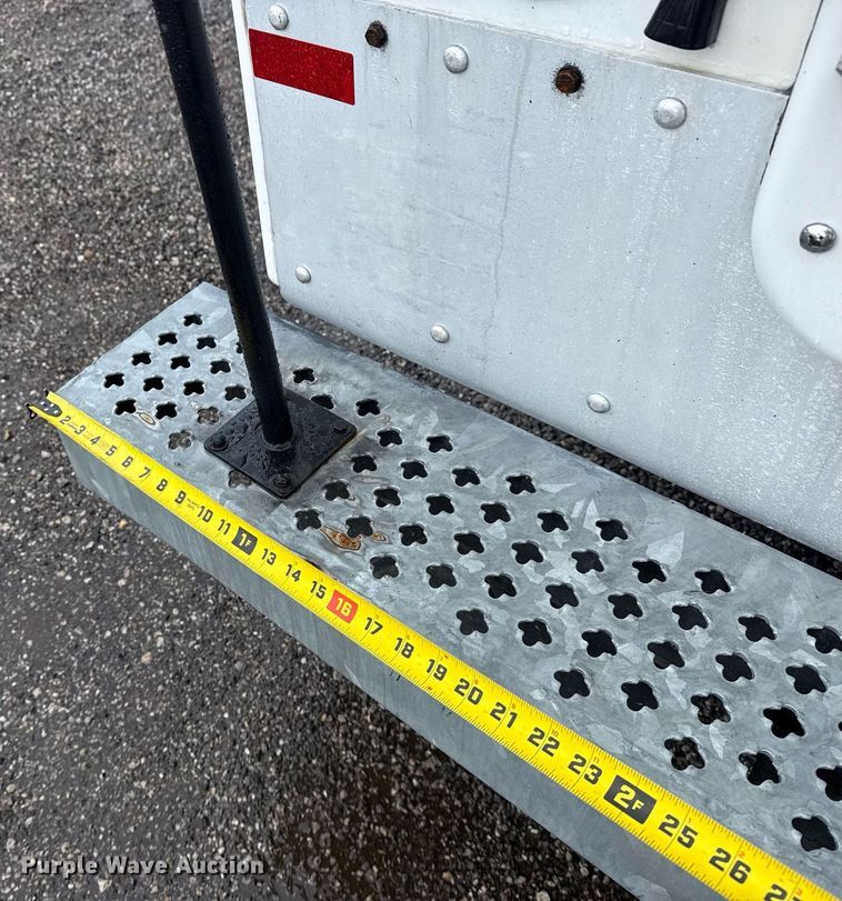 image for item EG5908 2012 Ford F450 Super Duty utility / service truck