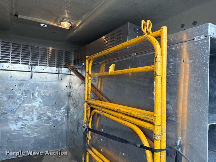 image for item EG5908 2012 Ford F450 Super Duty utility / service truck