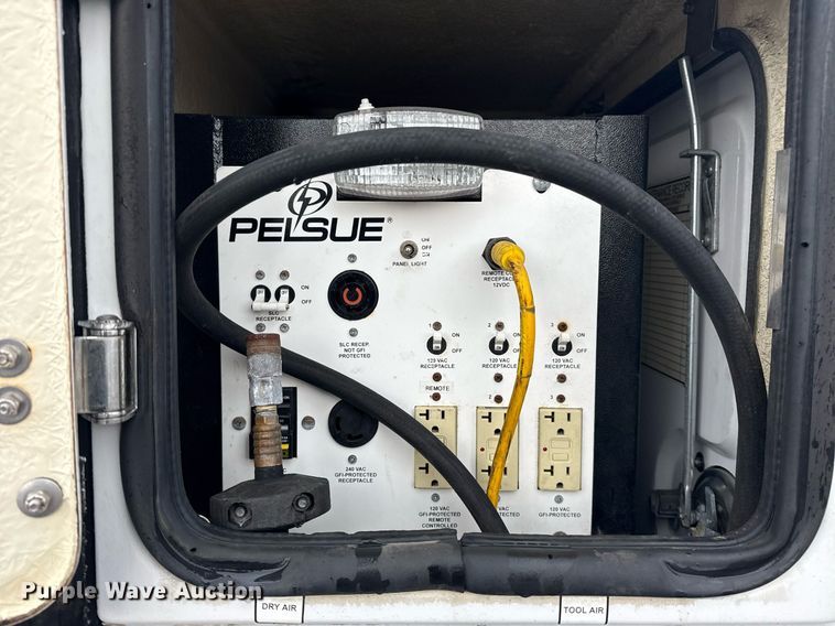 image for item EG5908 2012 Ford F450 Super Duty utility / service truck