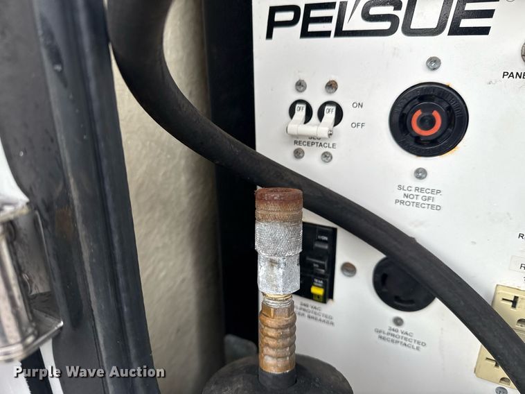 image for item EG5908 2012 Ford F450 Super Duty utility / service truck