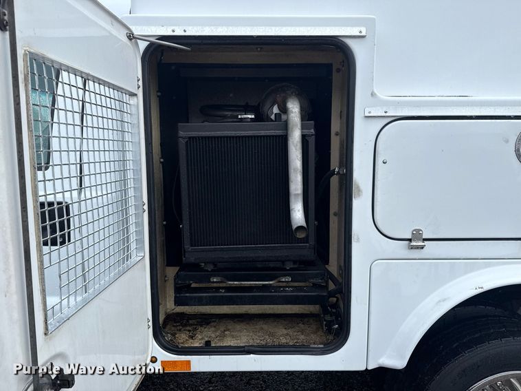 image for item EG5908 2012 Ford F450 Super Duty utility / service truck