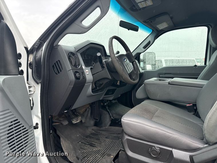 image for item EG5908 2012 Ford F450 Super Duty utility / service truck