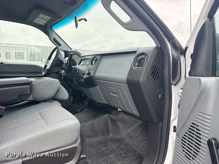 image for item EG5908 2012 Ford F450 Super Duty utility / service truck