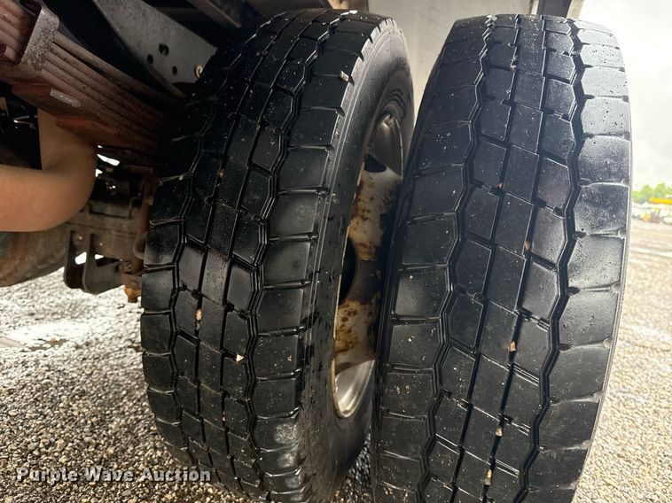 image for item EG5908 2012 Ford F450 Super Duty utility / service truck