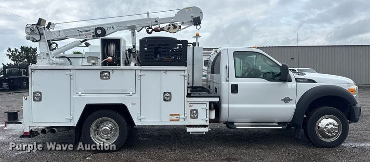 image for item EG5909 2015 Ford F550 Super Duty utility / service truck