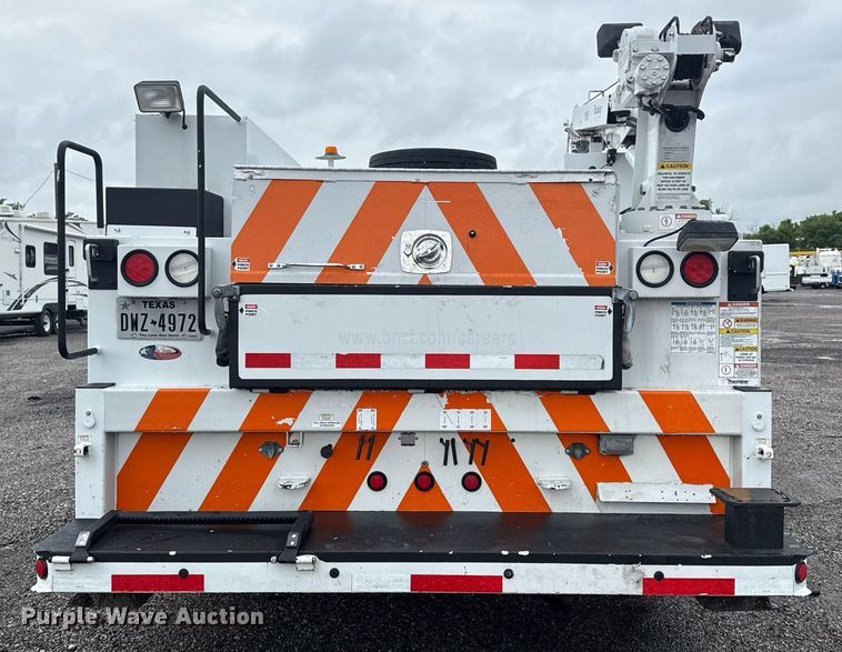 image for item EG5909 2015 Ford F550 Super Duty utility / service truck