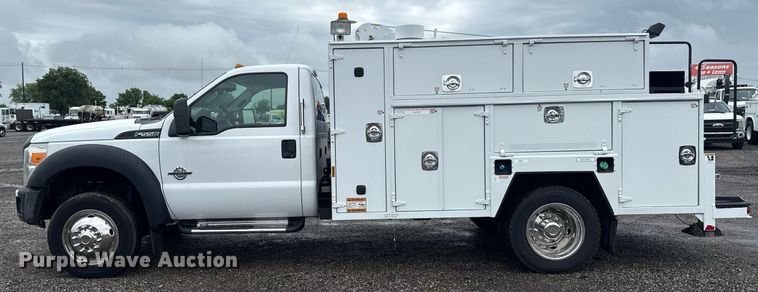 image for item EG5909 2015 Ford F550 Super Duty utility / service truck