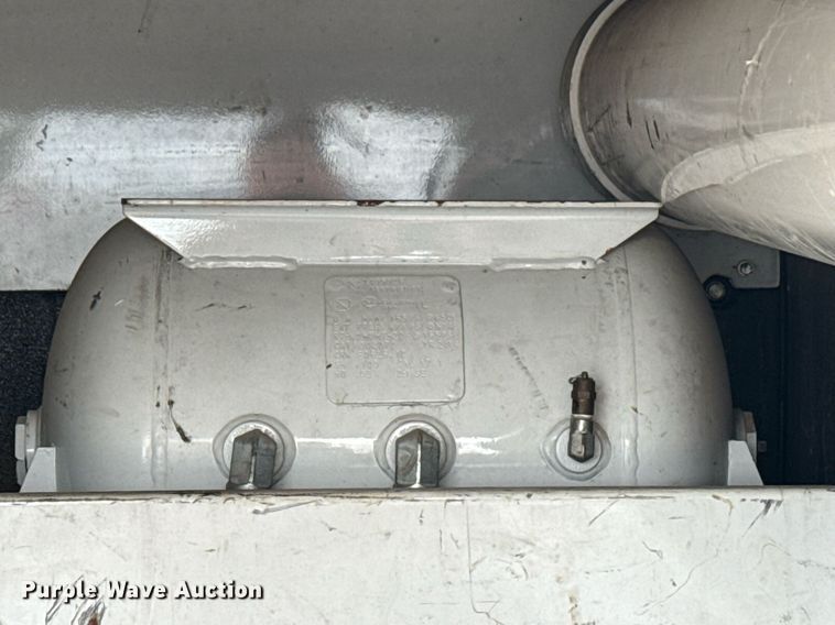 image for item EG5909 2015 Ford F550 Super Duty utility / service truck