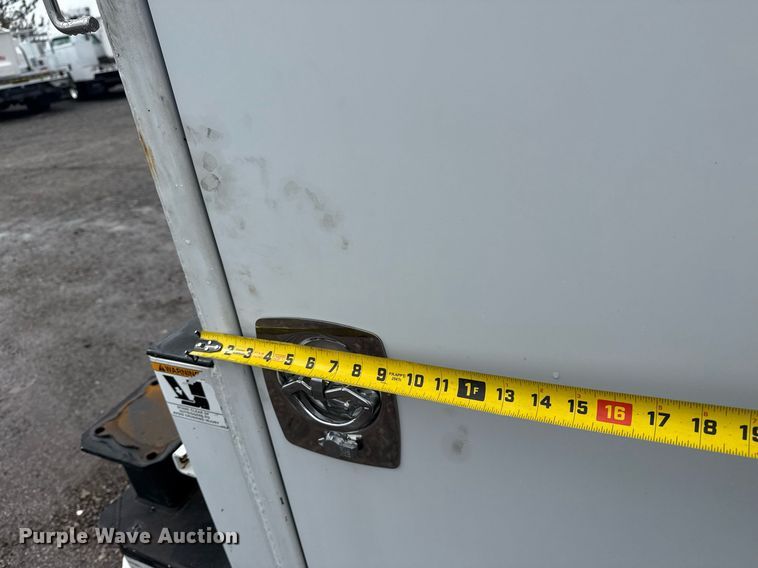 image for item EG5909 2015 Ford F550 Super Duty utility / service truck