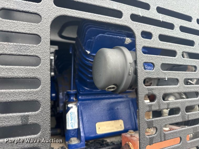 image for item EG5909 2015 Ford F550 Super Duty utility / service truck