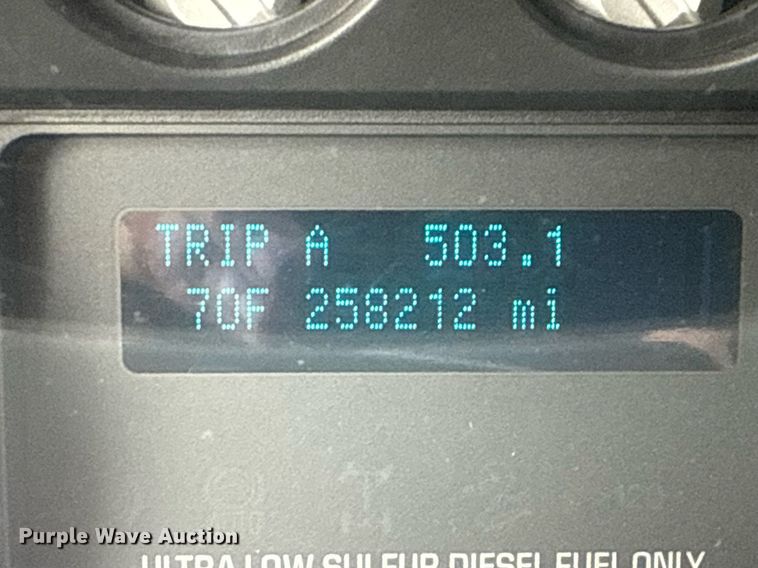 image for item EG5909 2015 Ford F550 Super Duty utility / service truck