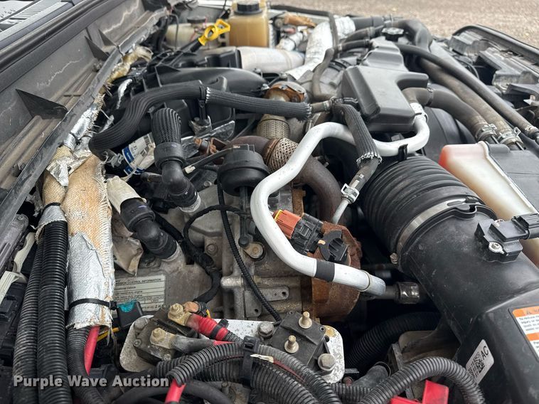 image for item EG5909 2015 Ford F550 Super Duty utility / service truck