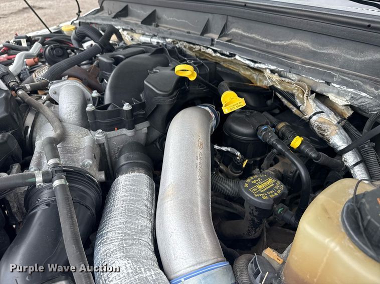 image for item EG5909 2015 Ford F550 Super Duty utility / service truck