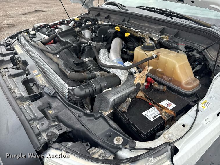 image for item EG5909 2015 Ford F550 Super Duty utility / service truck