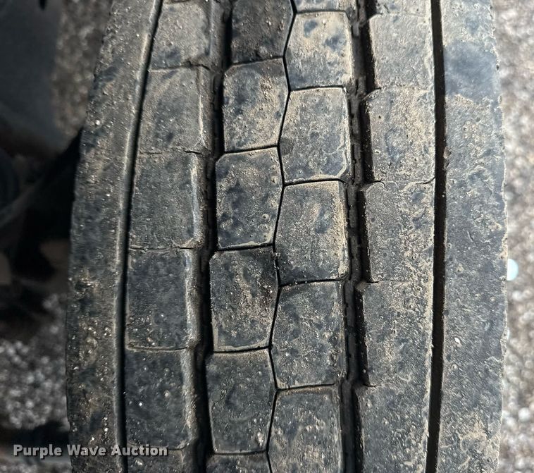 image for item EG5909 2015 Ford F550 Super Duty utility / service truck