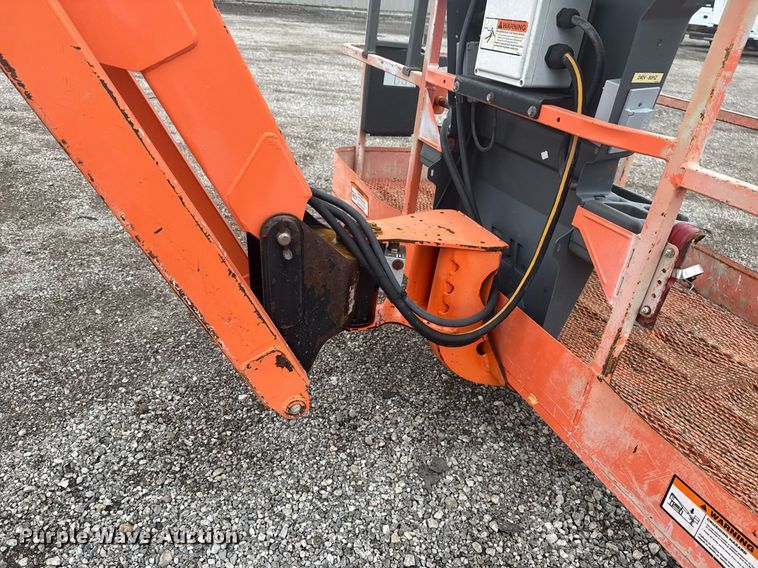 image for item EG5919 2007 JLG 800AJ boom lift
